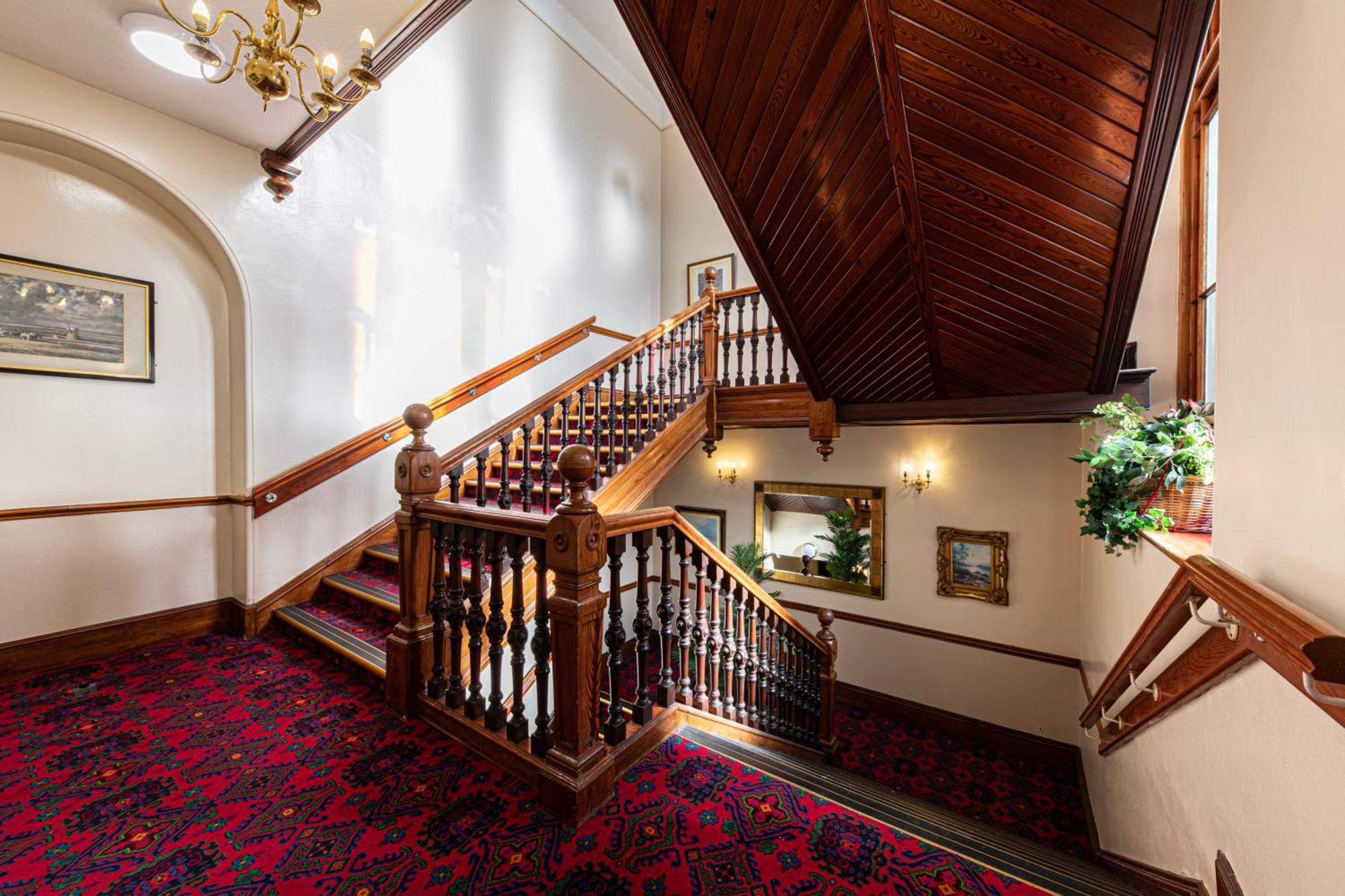 Scotland'S Spa Hotel ピトロクリー エクステリア 写真