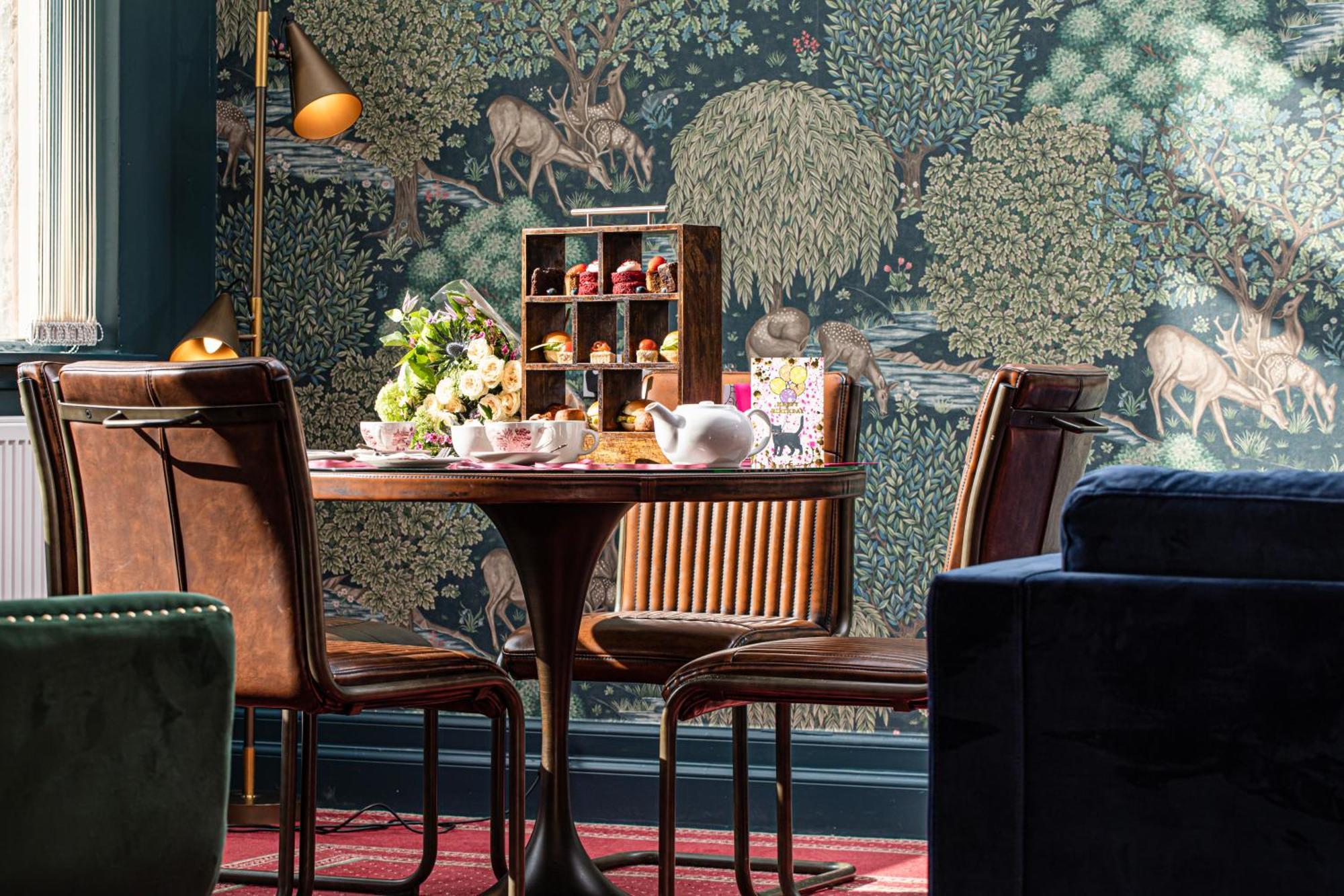 Scotland'S Spa Hotel ピトロクリー エクステリア 写真